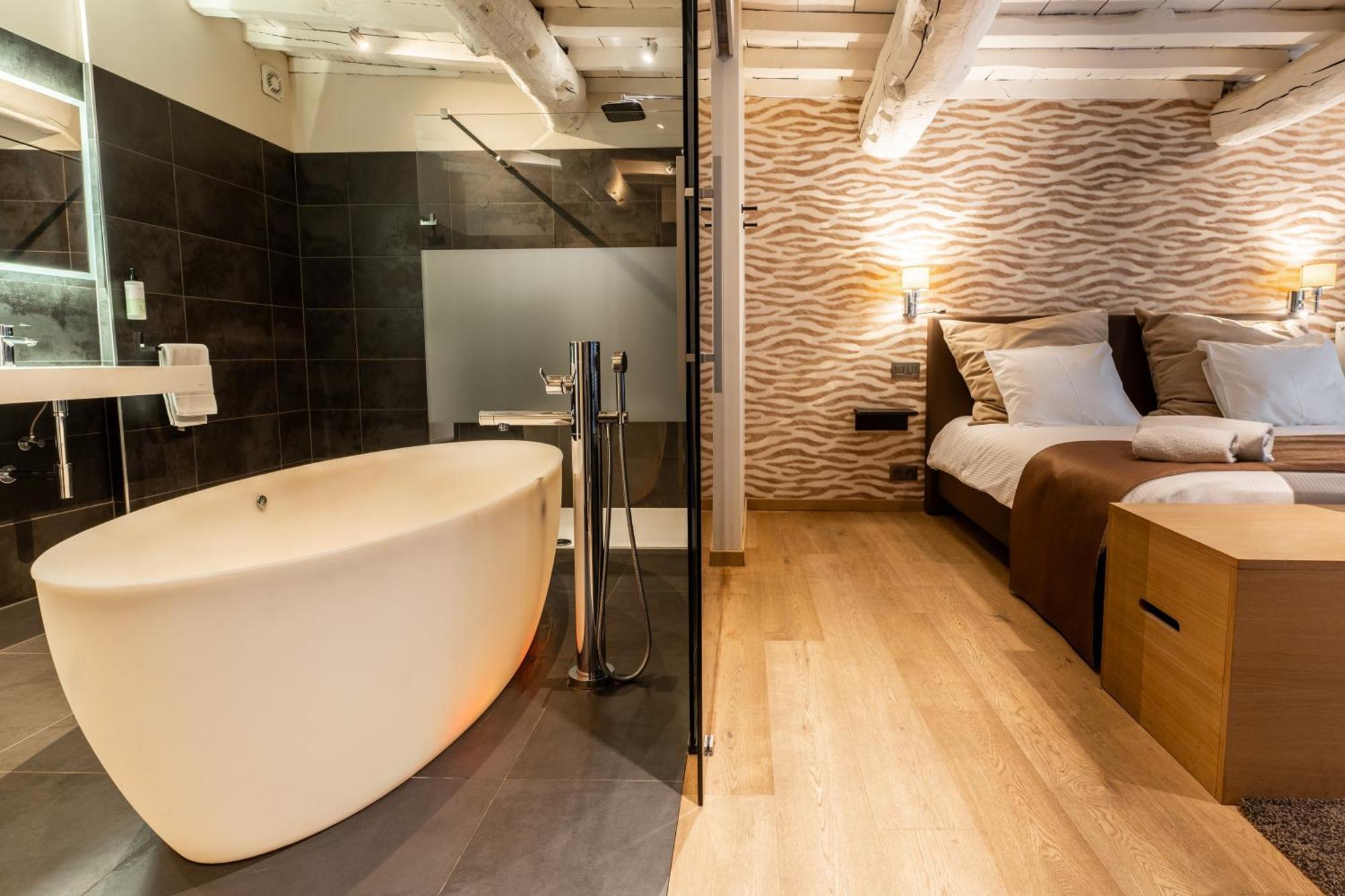 Hotel Le Manoir Marche-en-Famenne Ngoại thất bức ảnh