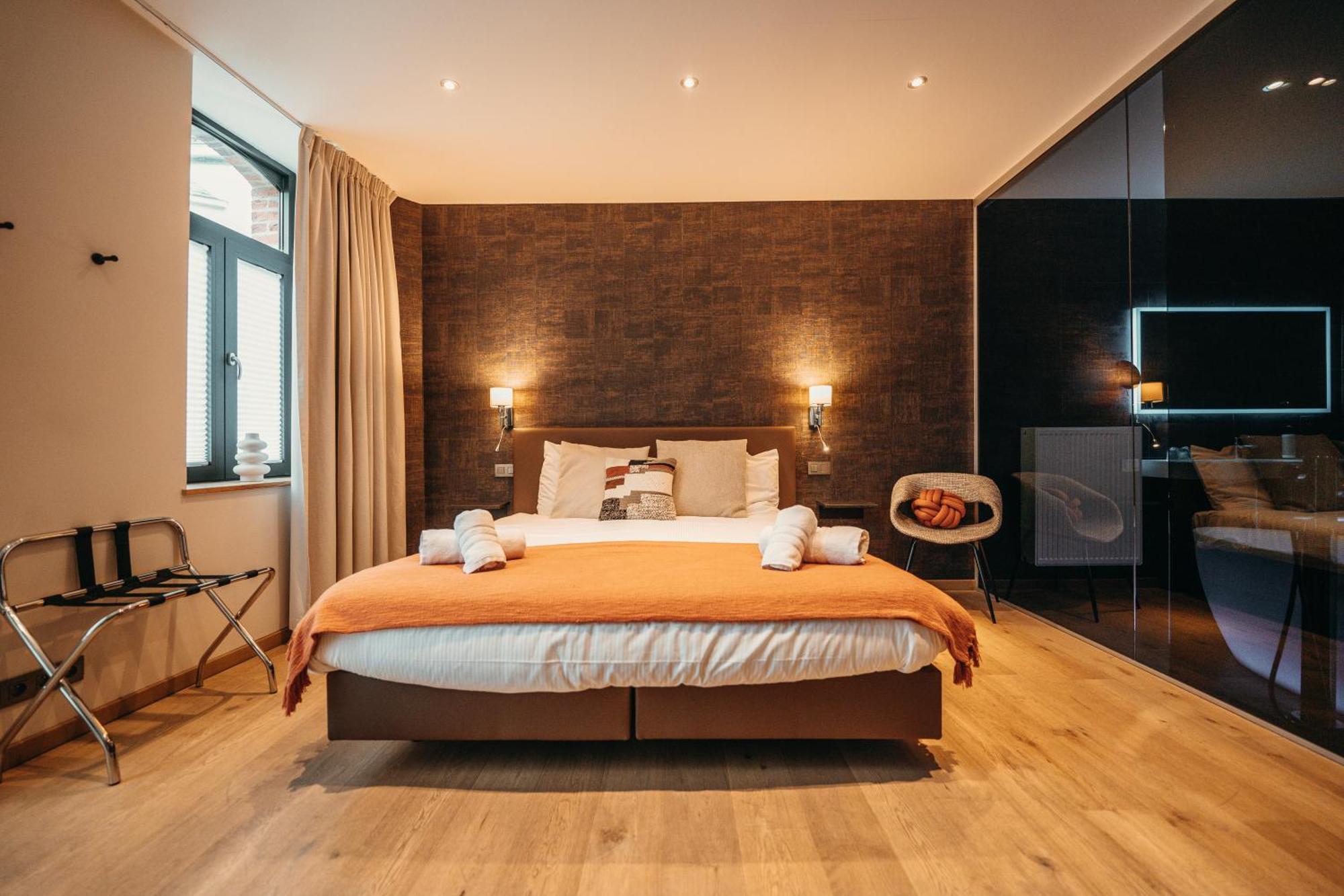 Hotel Le Manoir Marche-en-Famenne Ngoại thất bức ảnh